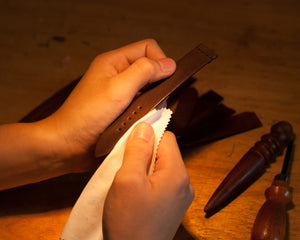 Ravenweave handmade leather goods, studio detail