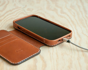 Saddle oil-waxed leather iPhone wallet case by Ravenweave